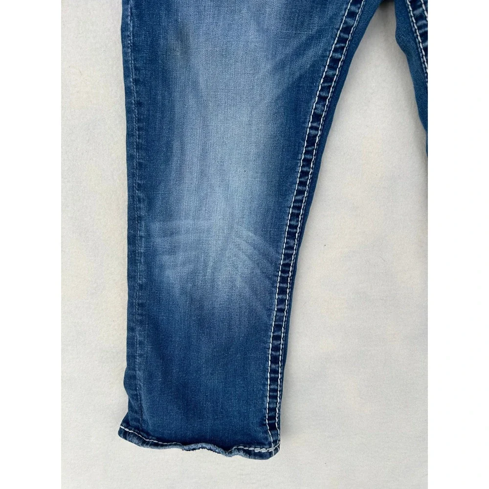 Vigoss The New‎ York Capri Jeans 31 Medium Wash Thick Stitch Rhinestone Cropped